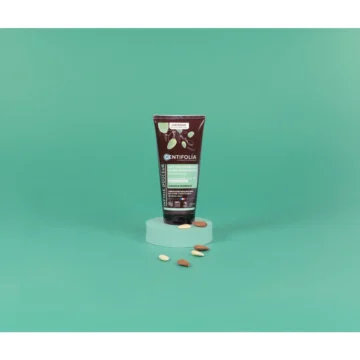 Nežno-mleko-za-raščešljavanje-kose