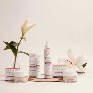 Brzoupijajuća lagana tekstura anti-age koncentrata za predeo oko očiju i usana